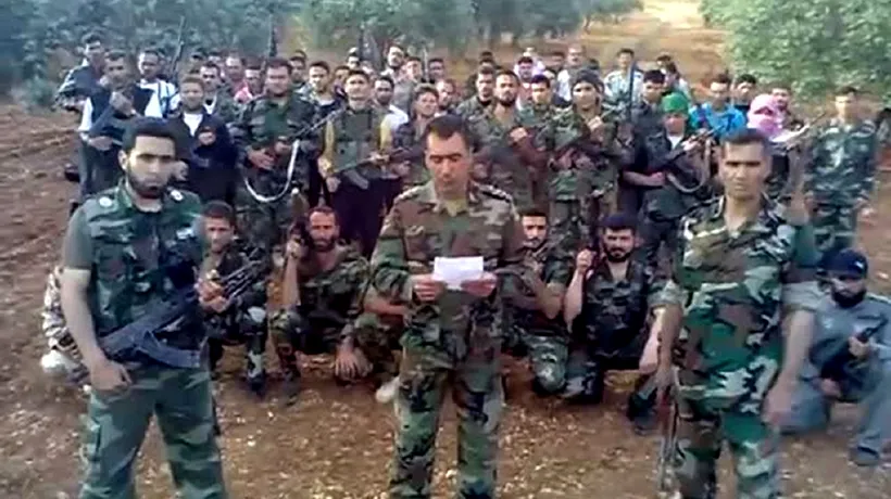 Un general sirian și doi colonei au dezertat luni, fugind în Turcia