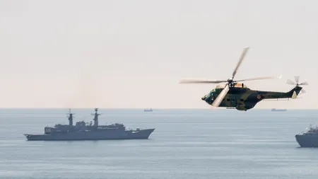 Ziua Marinei Române | Spectacol naval de amploare la Constanța. Președintele Klaus Iohannis: Asigurarea securității nu se poate face fără înzestrare / Leș: Regiunea Mării Negre se transformă în spațiu al tensiunilor, al riscurilor - FOTO / VIDEO