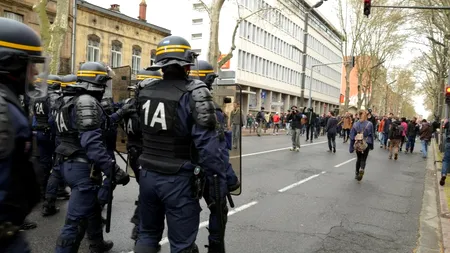 Franța s-ar putea confrunta cu tulburări civile și VIOLENȚE, înainte de Jocurile Olimpice de la Paris / Avertismentul ministrului de Interne
