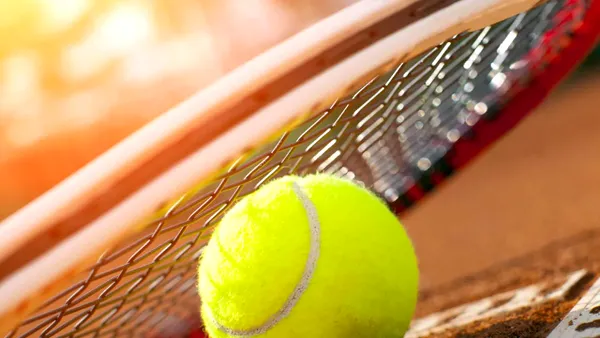 Băiatul lui Dan Capatos și fiica lui Adrian Cruciat participă la un important TURNEU internațional de tenis