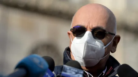 Raed Arafat: Suntem într-un nou val al pandemiei. Dezavantajul este că am intrat în el cu 900 de pacienți la ATI