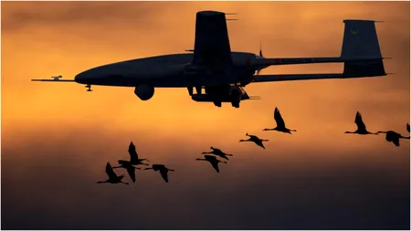 VIDEO | Faimoasa DRONĂ Bayraktar TB2 a revenit în prim plan în stil mare, în Ucraina. Ce a distrus aeronava