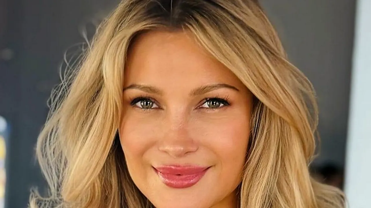 Lora spune SECRETUL siluetei sale. ”Am mereu în meniu”