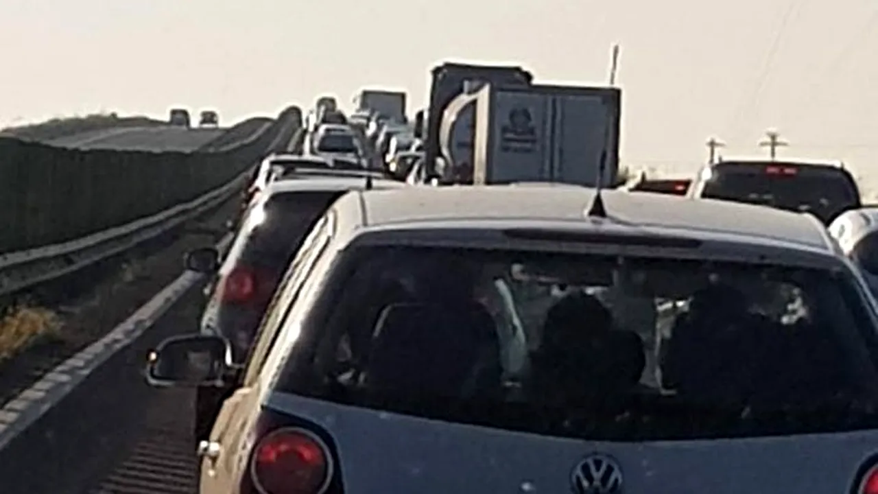 Circulația rutieră pe Autostrada Soarelui, spre LITORAL, foarte intensă