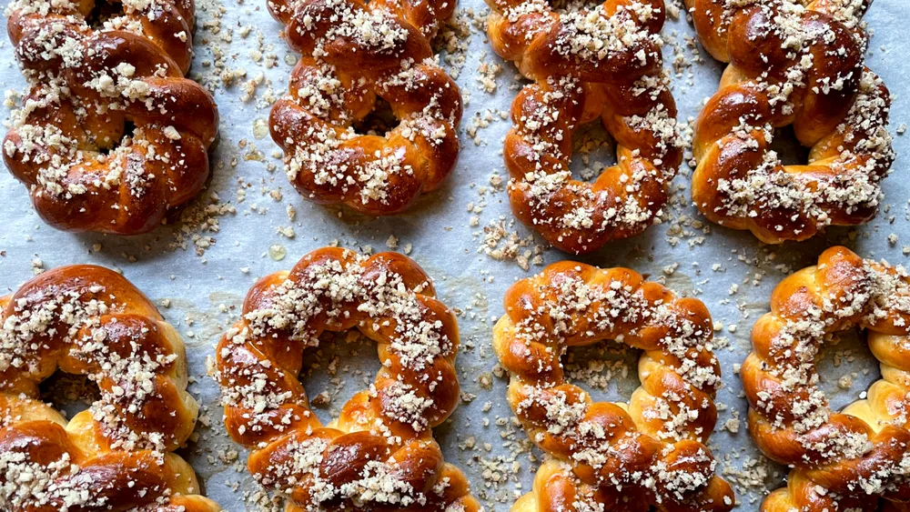 Cum prepari cei mai delicioși mucenici moldovenești fără zahăr. Ai nevoie de câteva ingrediente simple