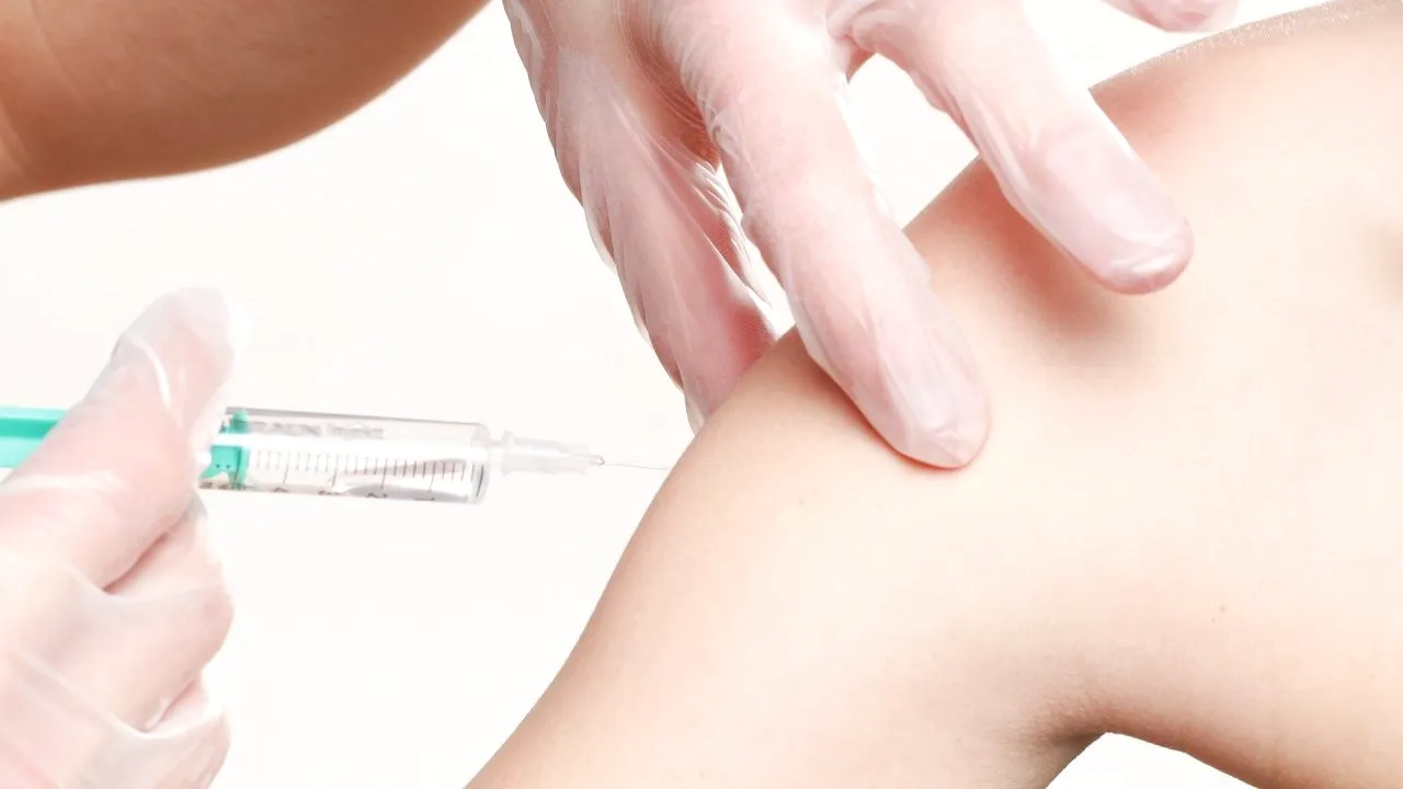 Campania de vaccinare anti-COVID. Aproape 17.000 de români s-au imunizat în ultimele 24 de ore