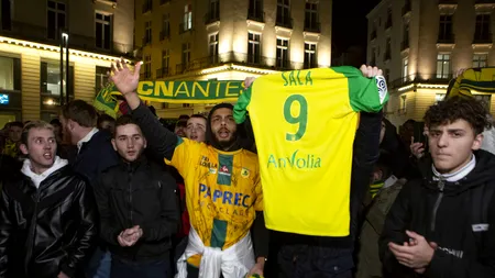 Avionul pare că se va face BUCĂȚELE! Fotbalistul Emiliano Sala, înainte de DISPARIȚIA sa deasupra Canalului Mânecii