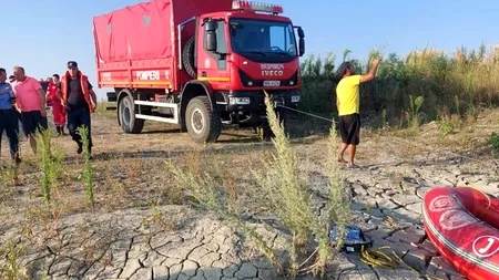 O fetiță de 12 ani a murit înecată într-un iaz din Botoșani