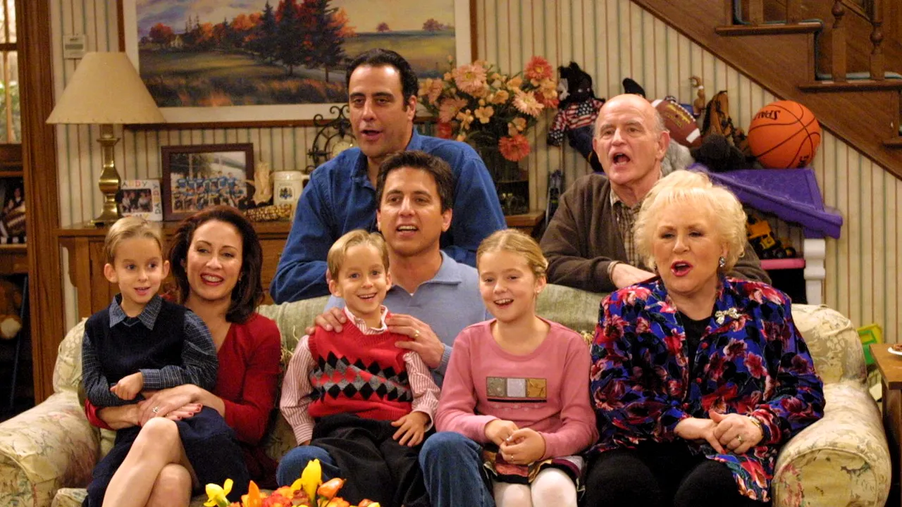 Unul dintre actorii serialului „Everybody Loves Raymond