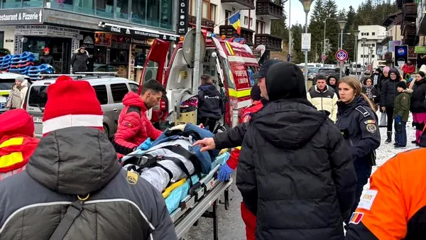 Accident pe pârtie la Predeal, chiar în ziua de Crăciun. O femeie care se dădea cu sania a leşinat, după ce s-a ciocnit cu altă sanie