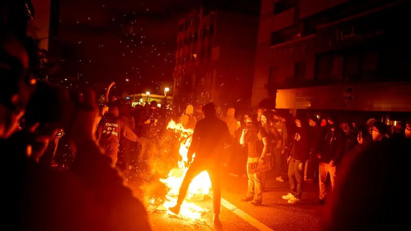 CAZUL GEORGE FLOYD. Noi proteste în Statele Unite în urma uciderii bărbatului de culoare. Mai multe clădiri au fost incendiate / Un membru al forțelor de ordine a murit | VIDEO