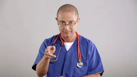 Sfaturi de Crăciun oferite de medicul Tudor Ciuhodaru. Ce trebuie să mâncăm pentru a evita problemele digestive