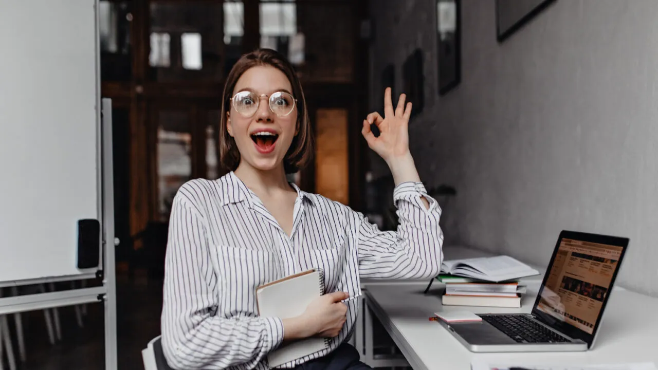 Banii chiar aduc fericirea? De ce salariu lunar ai nevoie pentru a-ți putea asigura un nivel ridicat de satisfacție personală