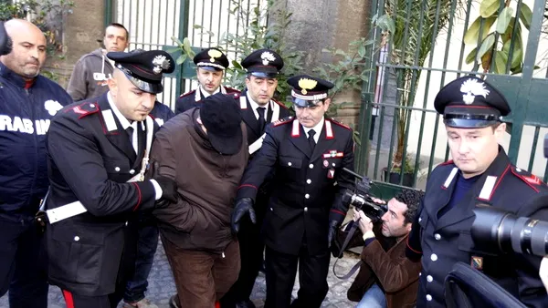 Criminalitatea transfrontalieră se extinde în Italia. Poliția din Peninsulă arestează mai mulți membri ai MAFIEI chineze