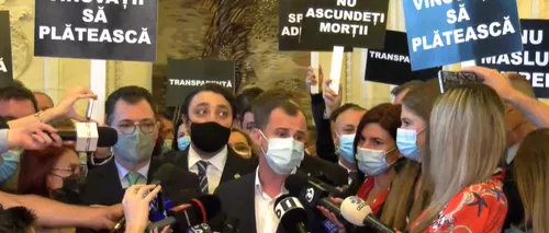 Parlamentarii PSD, protest în Parlament: „Nu ascundeți morții”, „Vinovații să plătească” - VIDEO