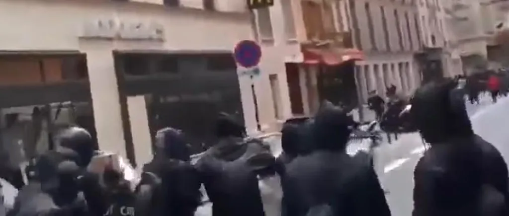 Manifestanții anti-Macron au marcat „Ziua Muncii prin proteste violente. Poliția a reținut peste o sută de persoane