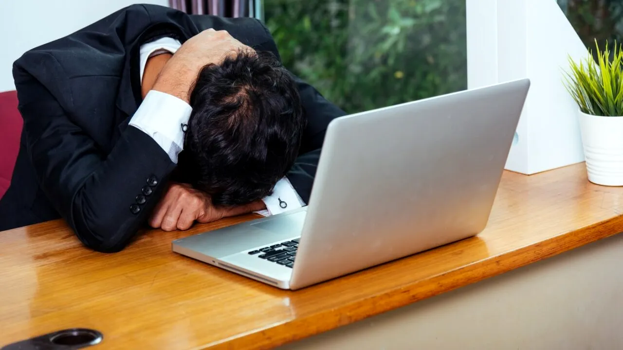 Cum te poate ucide DEPENDENȚA de un singur client. Firma de top din Iași, în faliment după o preluare „de succes”