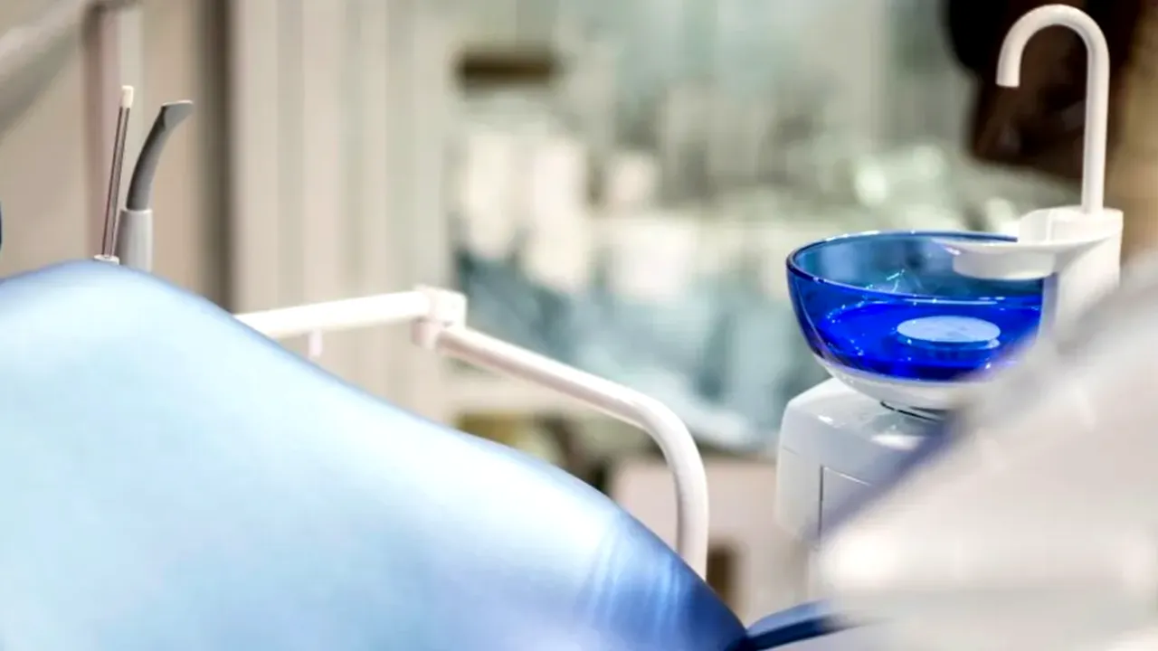 Clinica stomatologică unde a murit copila de 2 ani susține că avea toate avizele și autorizațiile necesare de funcționare