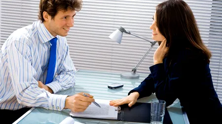 STUDIU. La câte ore trebuie să limitezi statul pe scaun ca să trăiești mai mult