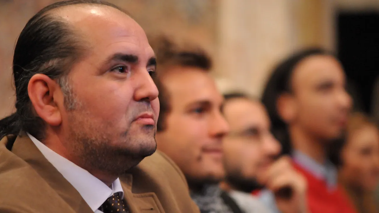 Cântărețul Daniel Iordăchioaie s-a ales cu DOSAR PENAL și riscă ÎNCHISOAREA. A fost prins FĂRĂ PERMIS pentru a doua oară