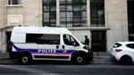 Atentat cu bombă, dejucat la Paris în fața unei bănci americane. Un bărbat a fost arestat
