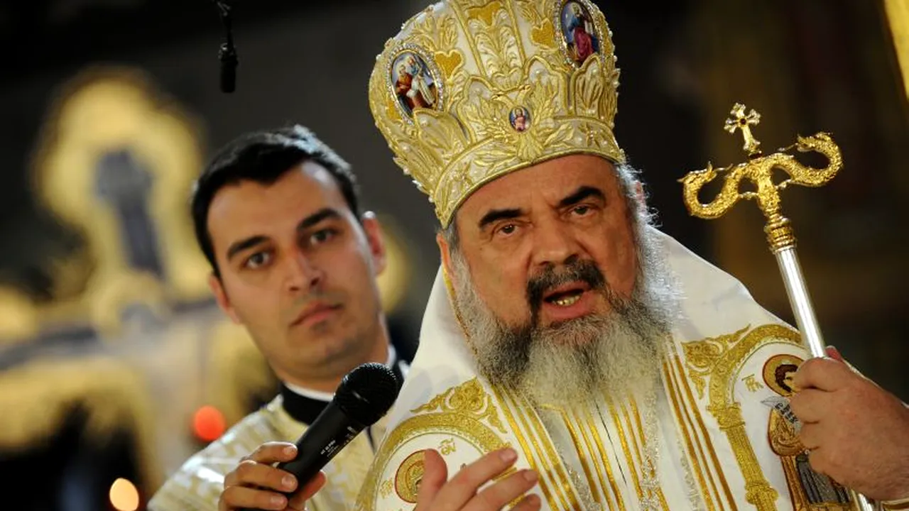 În Pastorala de Crăciun, PF Daniel vorbește despre valorile creștine și cere contribuții pentru construirea Catedralei Mântuirii Neamului
