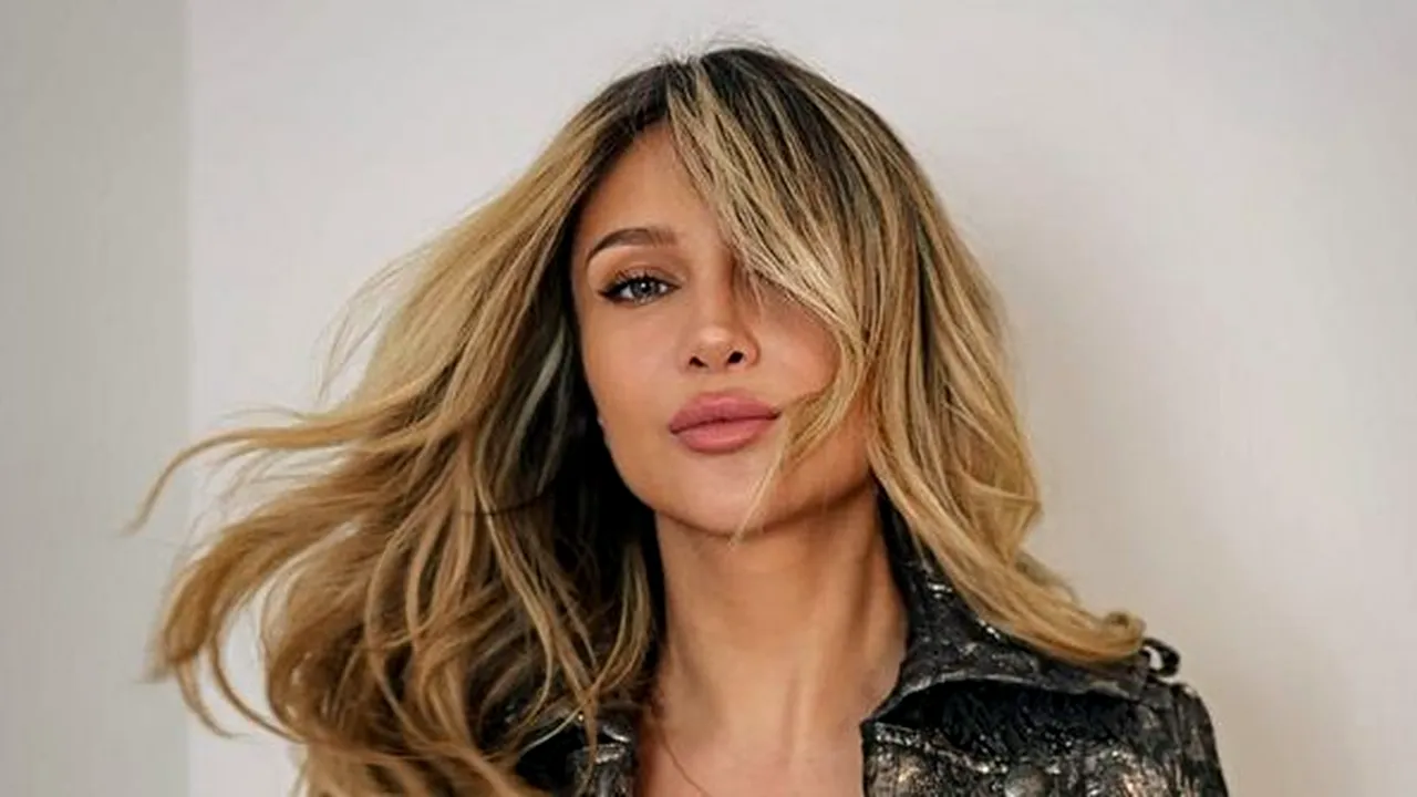 FOTO / Cum arăta Lora în copilărie. GREU DE RECUNOSCUT!