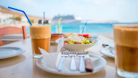 Alimentul care DĂUNEAZĂ grav sănătății după vârsta de 50 de ani. Odată cu înaintarea în vârstă, consumul său excesiv poate afecta inima și creierul