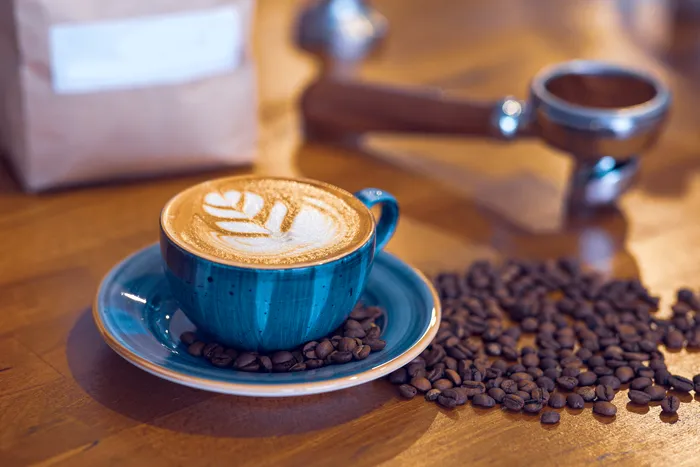 Cele 5 semne de avertizare pe care corpul tău le transmite atunci când ar trebui să reduci consumul de cafea