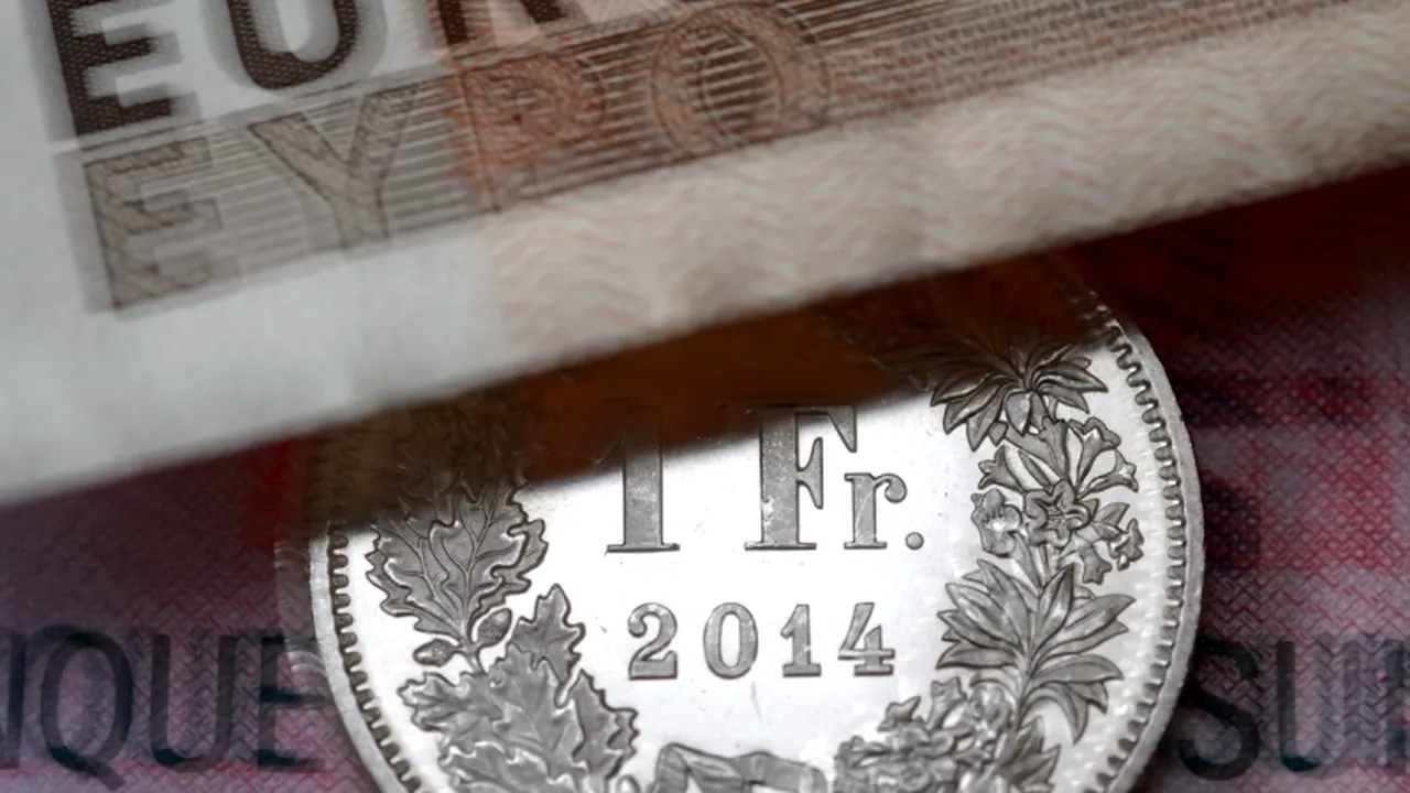 Francul a depășit pragul de 1 euro