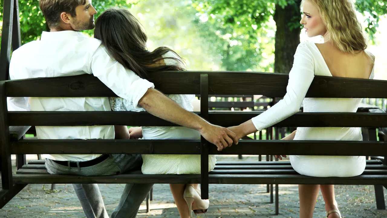 STUDIU. Bărbații și femeile care depind financiar de partenerii de viață sunt mai infideli