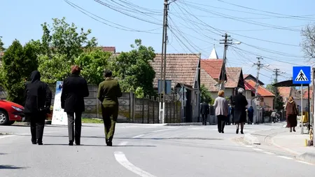 Referendumul LA SAT: Să nu se voteze BĂRBAT CU BĂRBAT ȘI FEMEIE CU FEMEIE