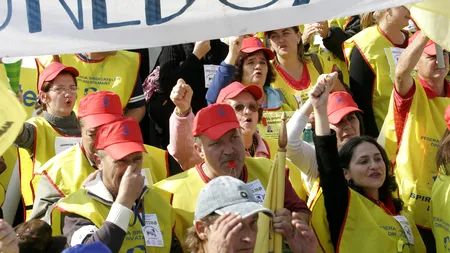 FSLI şi FSE „SPIRU HARET”: Angajaţii din educaţie pichetează sediile prefecturilor din întreaga ţară