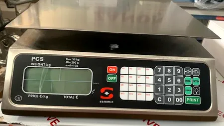 Doi români au fost reținuți în Italia, după ce au spart o brutărie și au furat cântarul în loc de casa de marcat