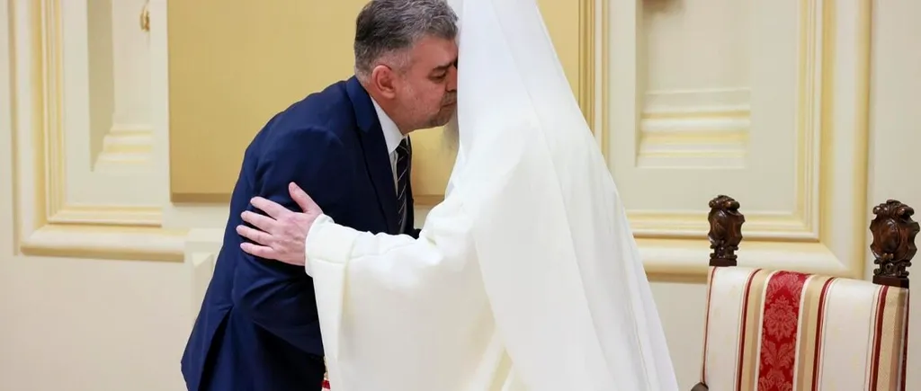 Marcel Ciolacu și Nicolae Ciucă s-au dus împreună la Patriarhul Daniel, înaintea Coaliției / Ciolacu: I-am transmis cele mai bune URĂRI de sănătate