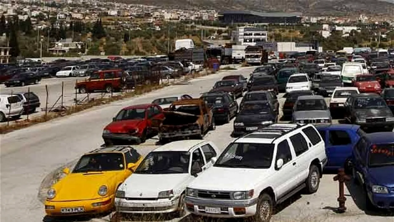 Două milioane de mașini, aproape 30% din parcul auto din Grecia, nu sunt asigurate