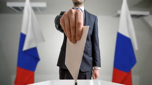 RUSIA. Cetățenii ruși au început să voteze în cadrul unui referendum de o săptămână care i-ar putea permite lui Vladimir Putin să rămână în continuare președinte