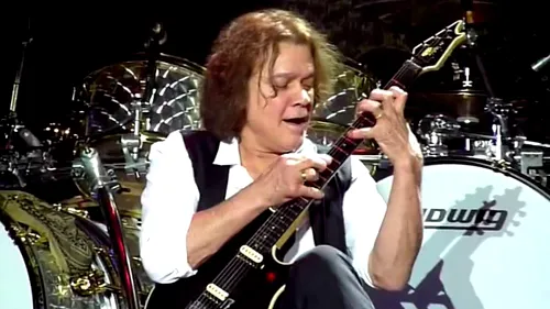 Eddie Van Halen explică de ce penele de chitară i-au provocat cancer la limbă
