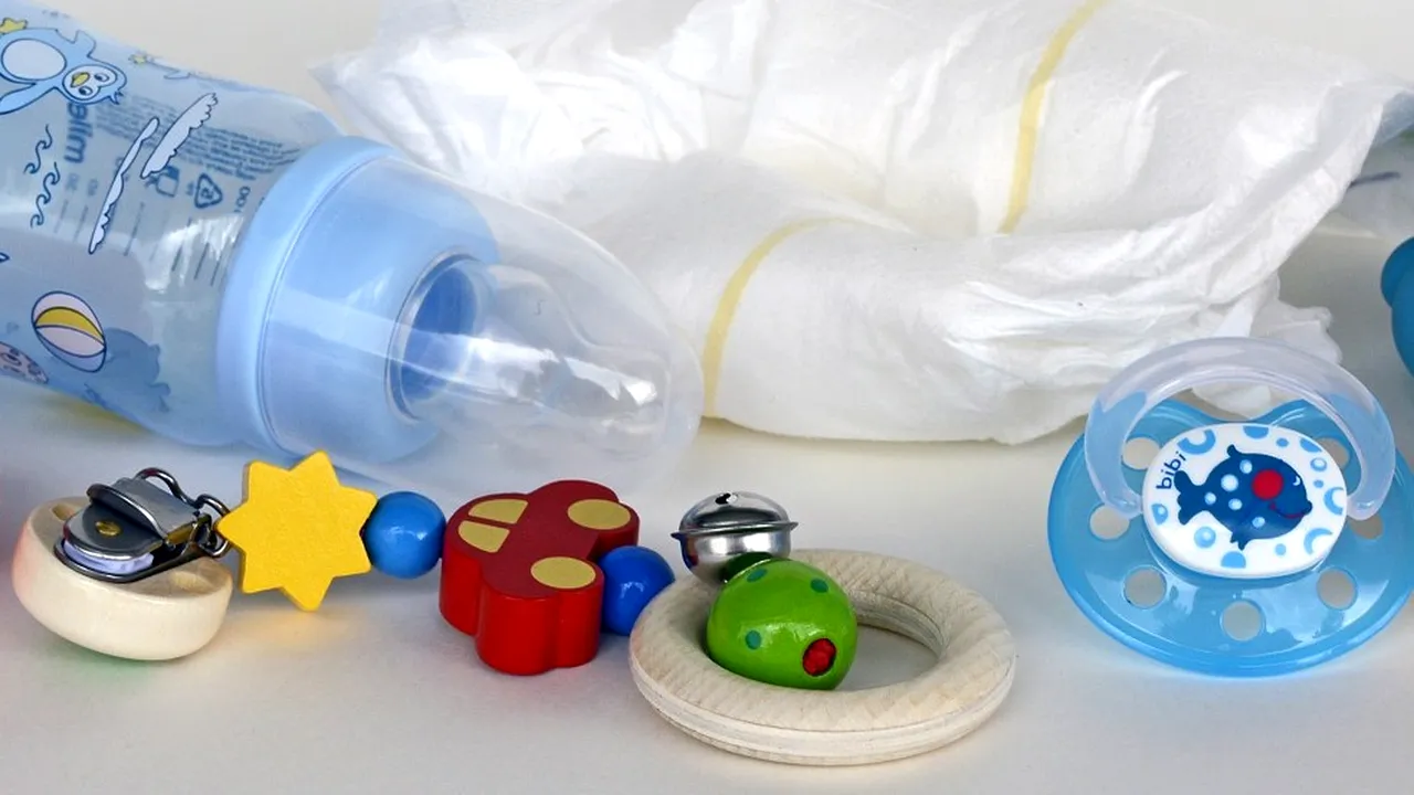 Reclamele la produse alimentare destinate copiilor sub șase luni ar putea fi interzise