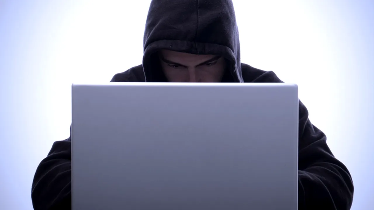 Hackerii jihadiști au atacat în ultima săptămână peste 19.000 de site-uri franceze. Reacția autorităților