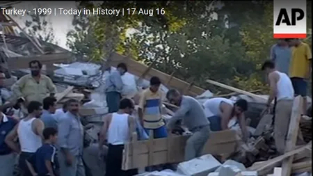 Turcia, lovită groaznic la fel ca acum 21 de ani / Imagini VIDEO șocante cu seismul care s-a simțit chiar și la București!