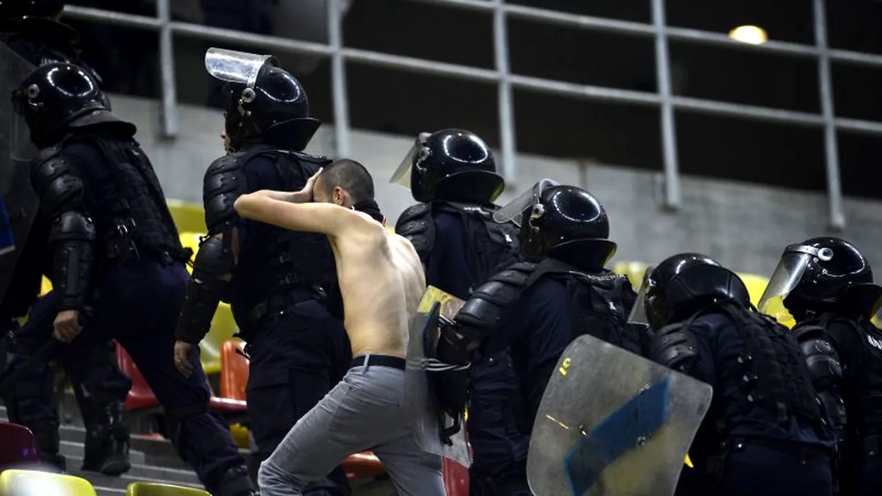 România-Ungaria. Bilanțul zilei de ieri: 16 fani unguri interziși un an pe stadioane, doi jandarmi au fost răniți