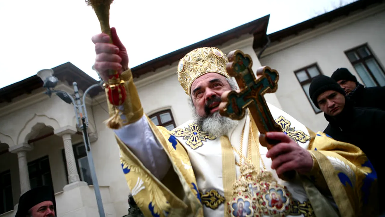 Patriarhul Daniel: Presa constituie un ajutor semnificativ pentru societate