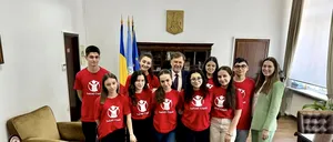 Ministrul Sănătății, Alexandru Rafila, vizitat la birou de adolescenți din organizația Salvați Copiii: „Visurile voastre trebuie să devină realitate”