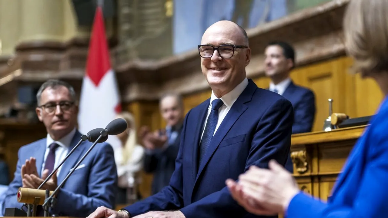 Ministrul elvețian al Apărării solicită o revizuire a legii exportului de ARME/ „Trebuie să ne asigurăm că Berna este un partener de încredere”