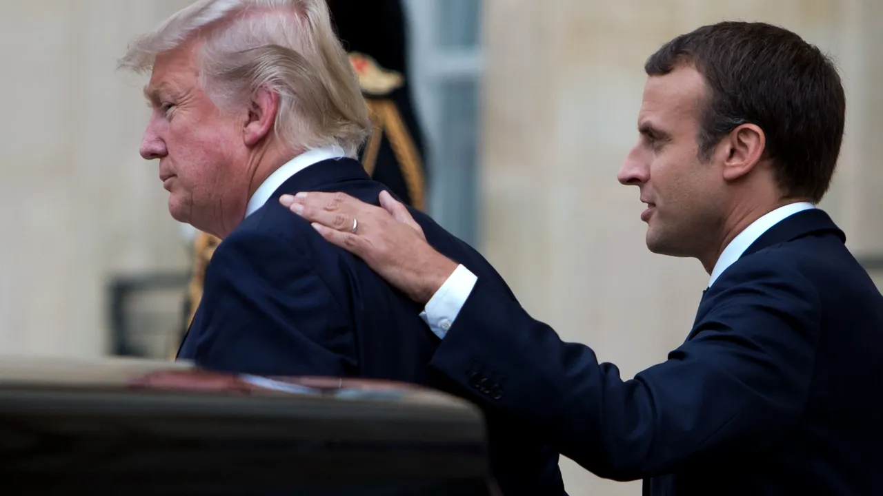 #Charlottesville: Emmanuel Macron, mesaj pe Twitter, împotriva rasiștilor, cu care-l va enerva pe Donald Trump