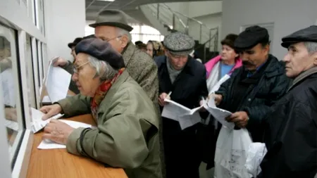 La ce vârstă se pot pensiona MĂMICILE în funcție de numărul de COPII
