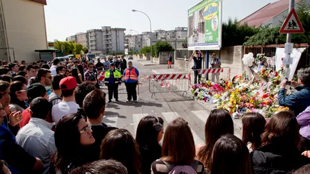 La Repubblica: Iubita bărbatului suspectat în cazul atentatului de la Brindisi este româncă. Explozia unui dispozitiv artizanal a provocat moartea unei adolescente și a rănit alte cinci persoane