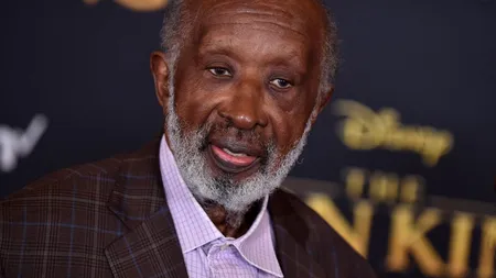 Soția legendarului director muzical Clarence Avant a fost împușcată mortal de hoți în timpul unei spargeri de locuință