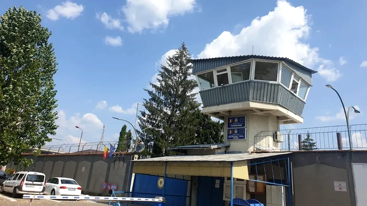 Ce meniu primesc deținuții în ziua de Paști. 9 lei pe zi sunt alocați pentru hrana acestora